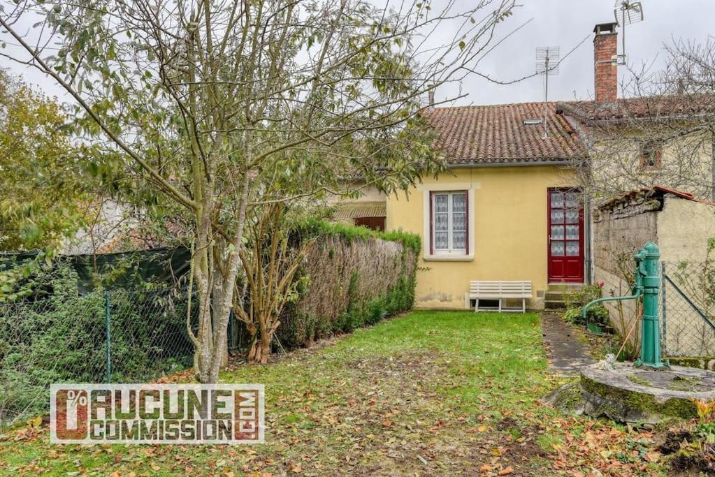 Maison Lumineuse & Jardin Prive Confolens Exteriér fotografie